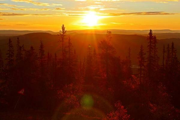 Norwegian Log Cabin - Sunrise