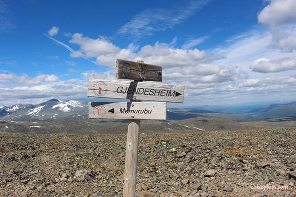 Besseggen ridge hike