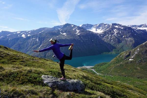 Besseggen ridge hike